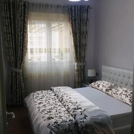 Villa Villa Tirana *